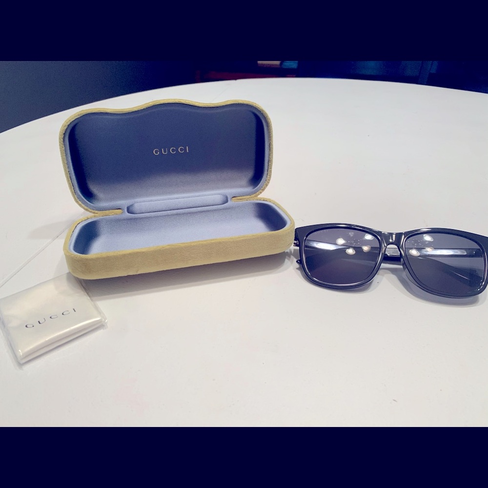 GUCCI SUNGLASSES 100% AUTHENTIC